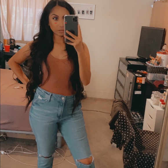 Meet your Posher, Evy - Picture 2 of 4